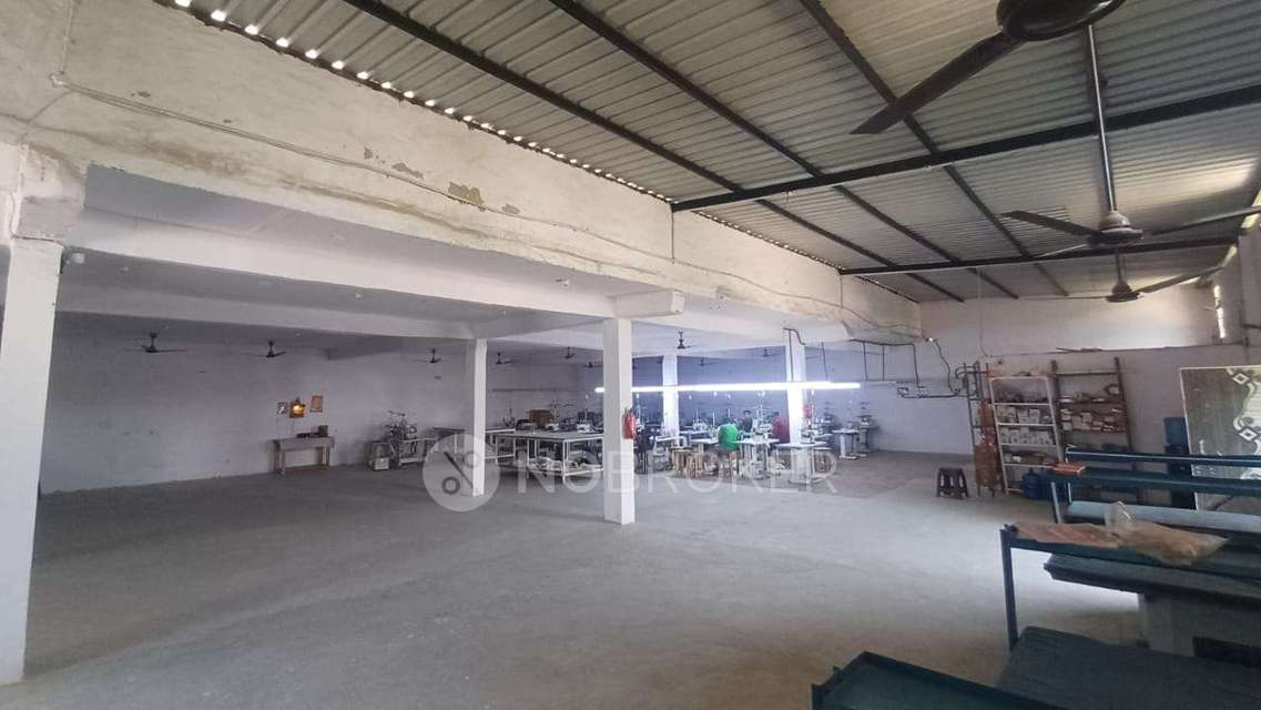 Godown/Warehouse in Pnb Atm, Faridabad for Rent 