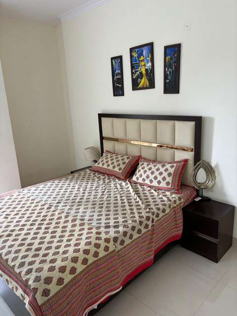 3 BHK Flat In Amrapali Verona Heights For Sale  In Techzone 4