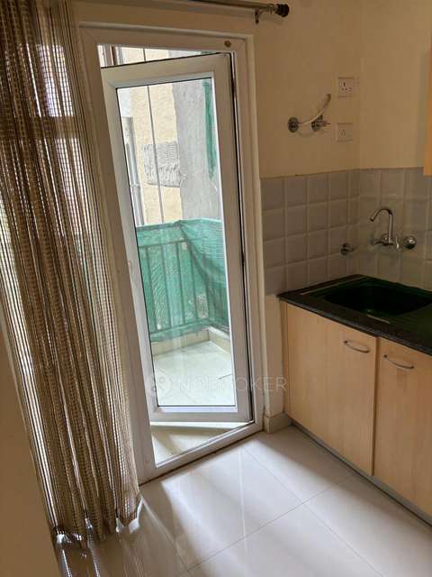 3 BHK Flat In Amrapali Verona Heights For Sale  In Techzone 4