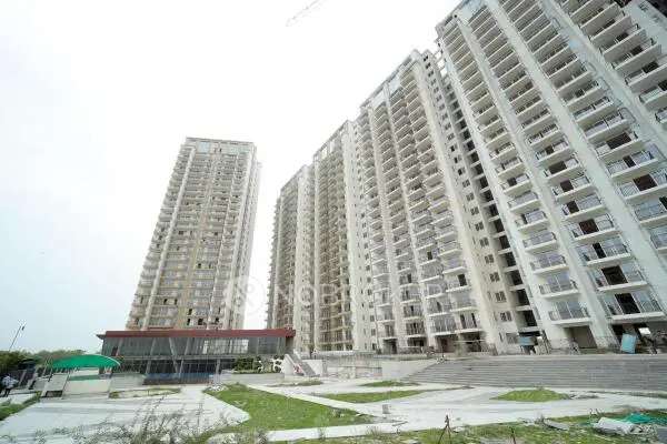2 BHK Flat In Presidency Heights For Sale  In  Sector 25