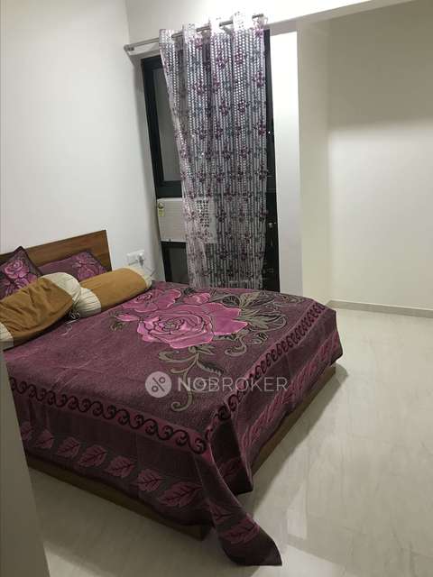 1 BHK Flat In Lodha Crown Thane for Rent  In Thane West