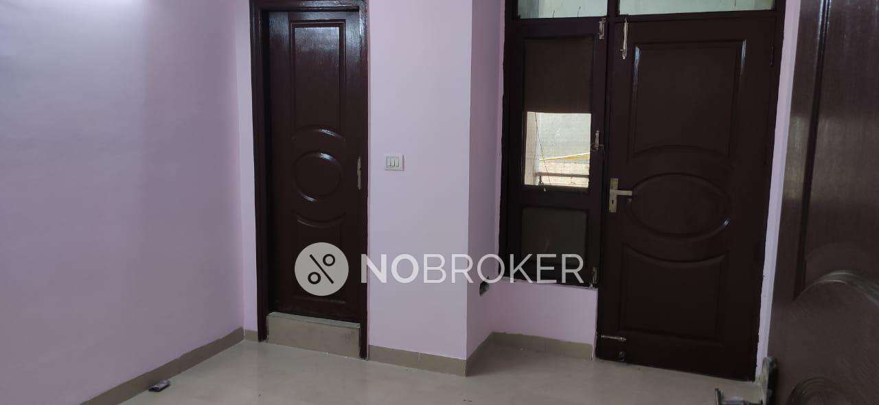2 BHK Flat In Nehar Singh Nagras Complex For Sale  In Fatehpur Beri