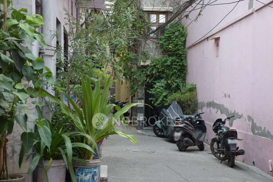 2 BHK Flat In Delhi Delhi Gate, Delhi For Sale  In Daryaganj