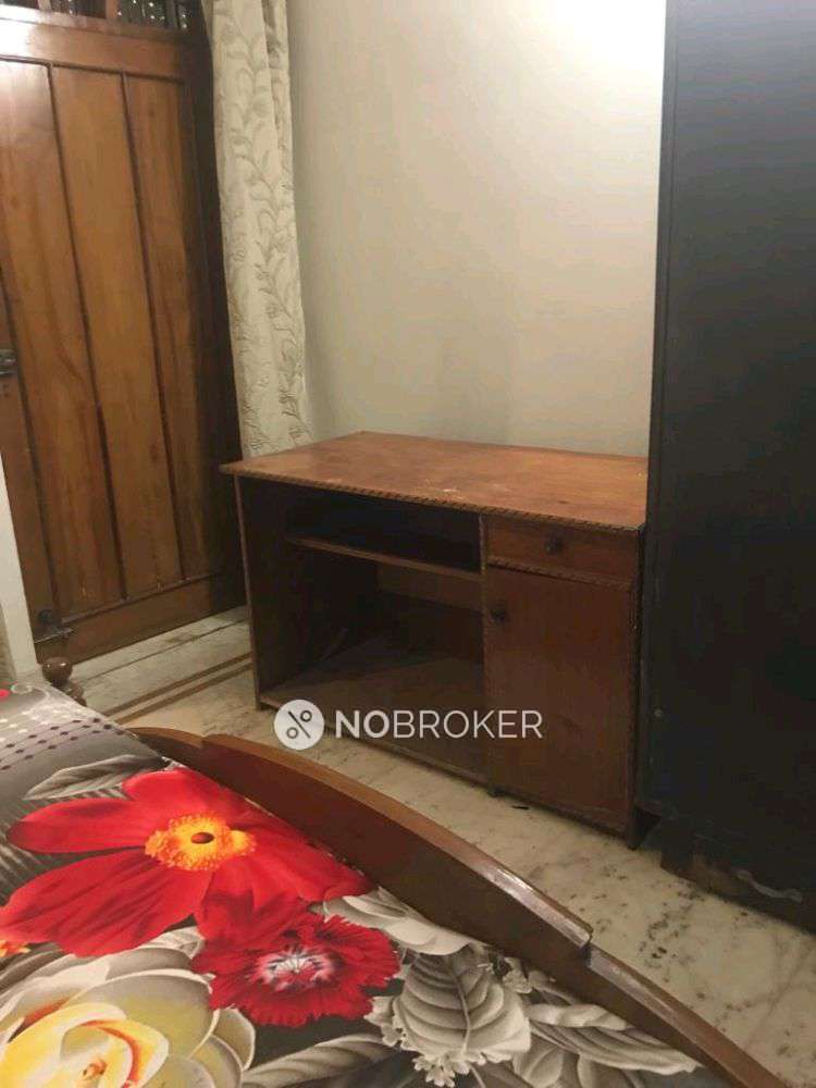 1 RK House for Rent  In Sector 16
