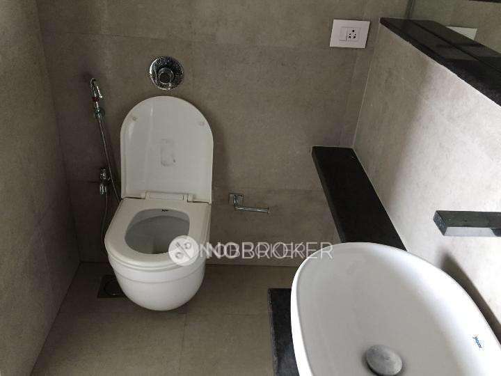 2 BHK Flat In Omkar Meridia For Sale  In Kurla West