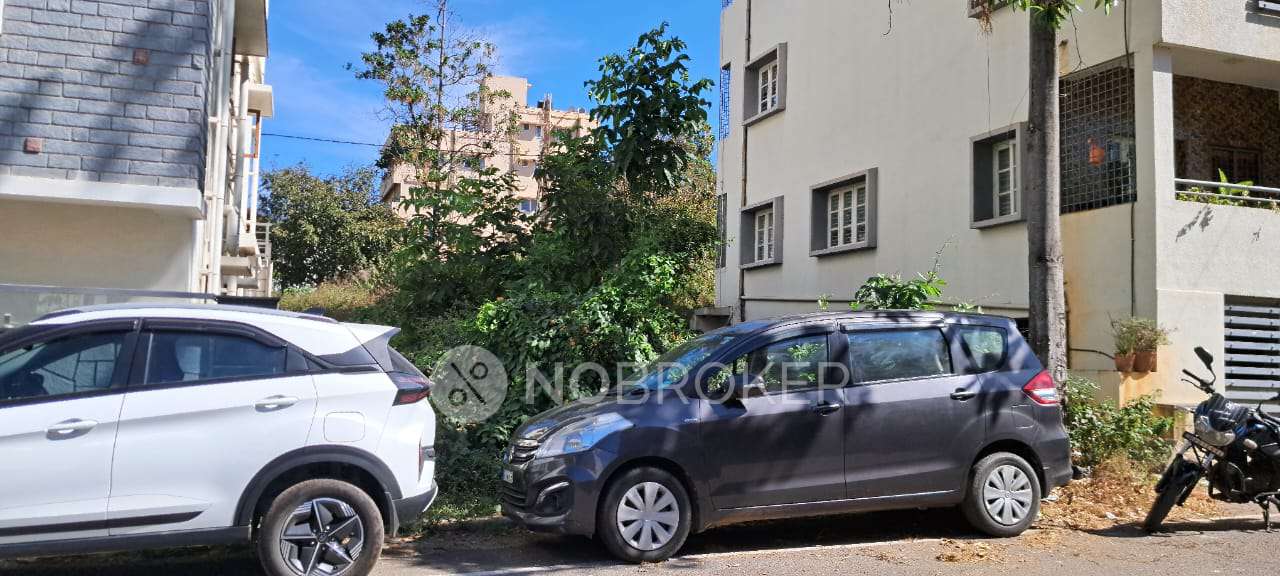 Plot For Sale  In Block 1