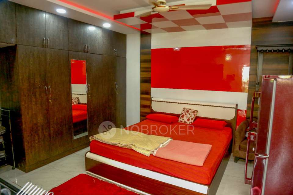 4+ BHK House For Sale  In Akkarai, Injambakkam