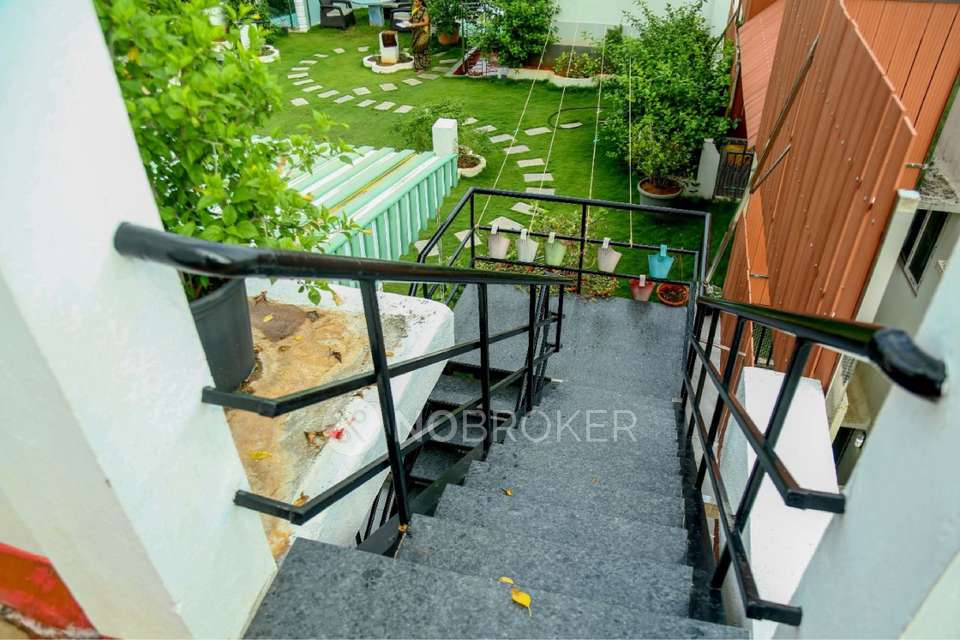 4+ BHK House For Sale  In Akkarai, Injambakkam