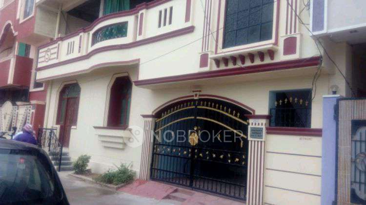 4+ BHK House For Sale  In 8-1-6822, Laxman Nagar, Friends Colony, Jai Hind Nagar Colony, Qutub Shahi Tombs, Alijapur, Hyderabad, Telangana 500008, India