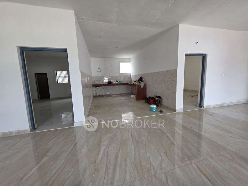 Godown/Warehouse in Roza Yakubpur, Greater Noida for Rent 