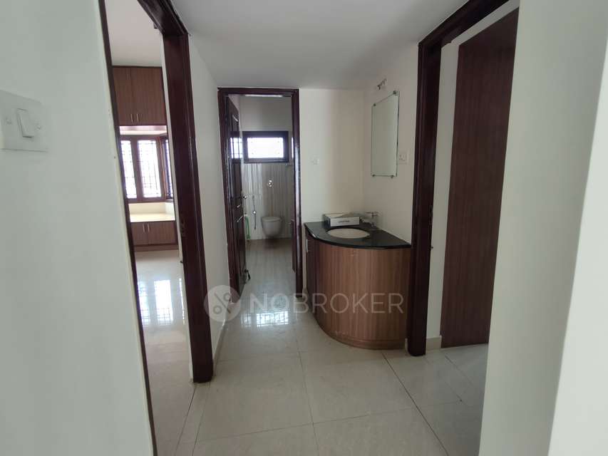 4+ BHK House For Sale  In Doddakammanahalli