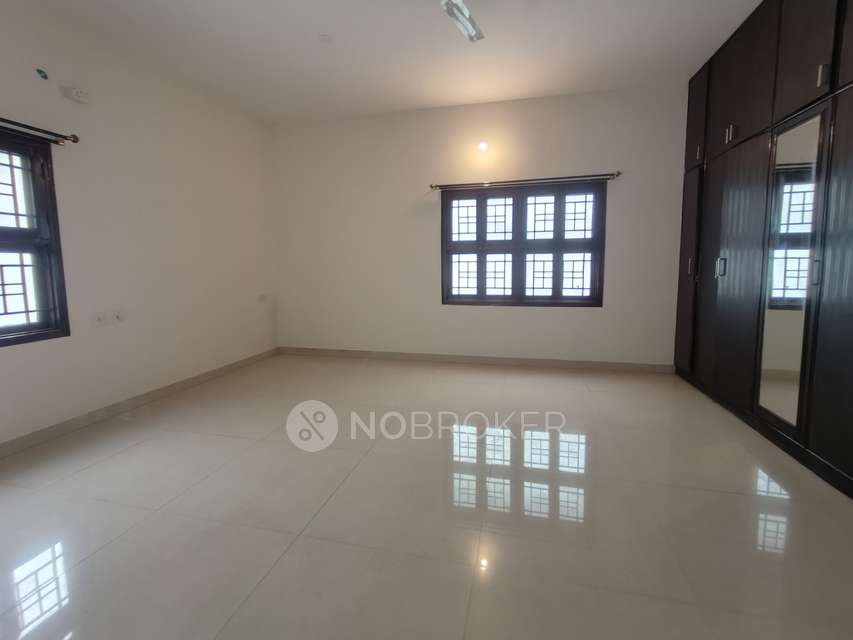 4+ BHK House For Sale  In Doddakammanahalli