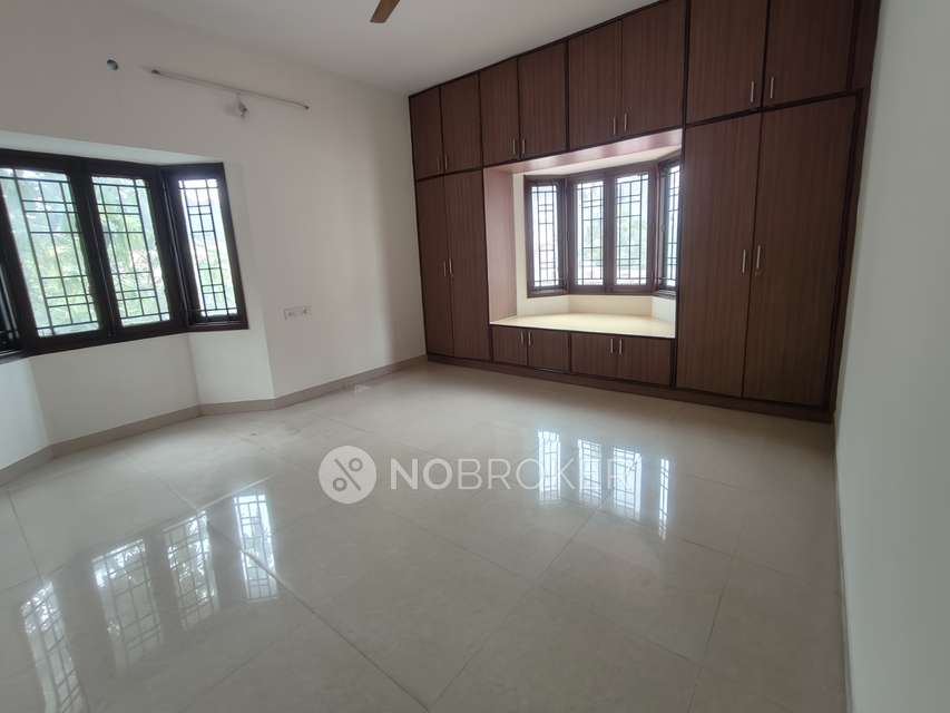 4+ BHK House For Sale  In Doddakammanahalli