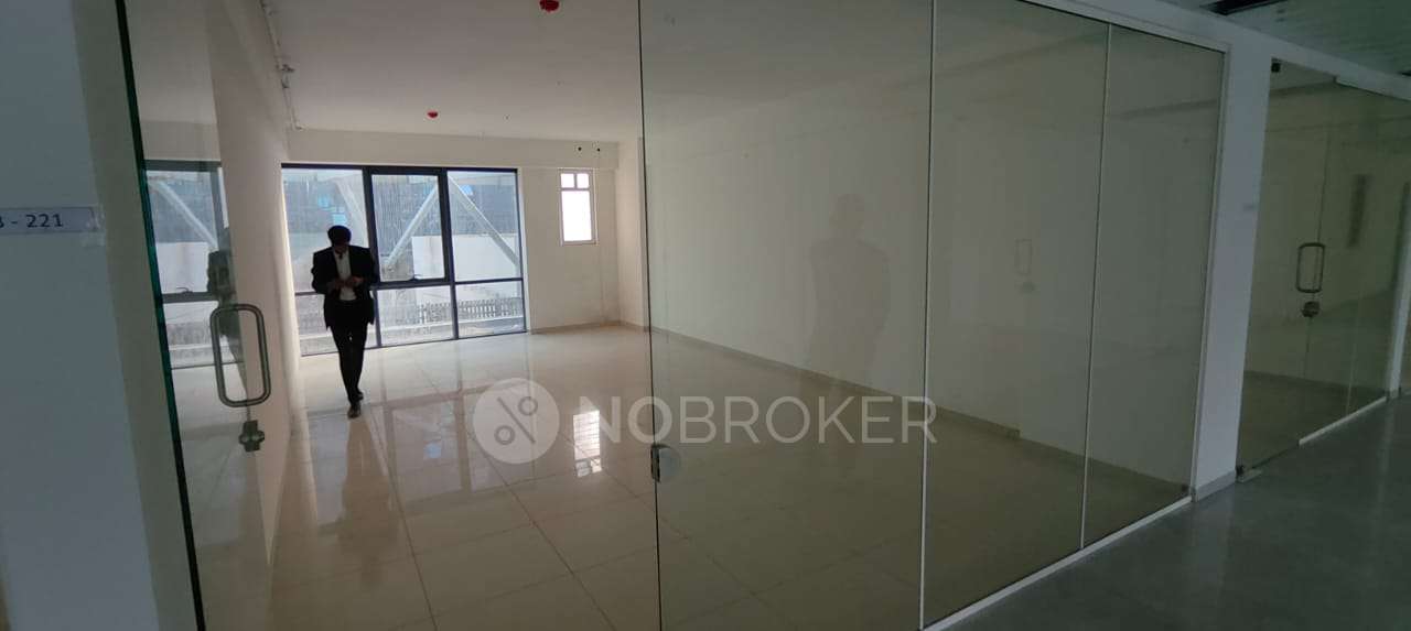 Office Space in Gera Imperium Gateway, Pune for Rent 