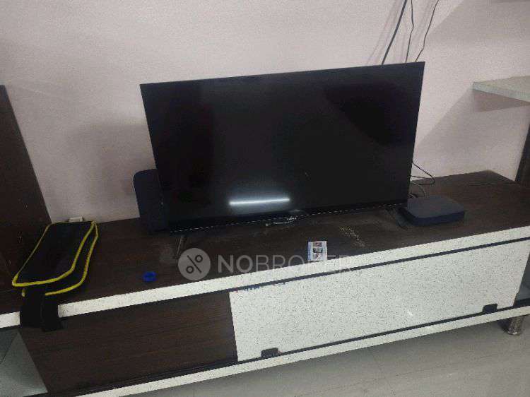 Single Room for Male In 3 BHK  In Laqshya It Heights In Gachibowli, Hyderbad