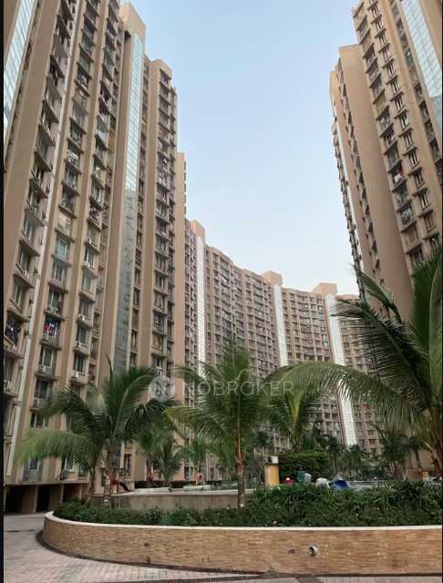 2 BHK Flat In Gurukrupa Marina Enclave Wings  For Sale  In Malad West