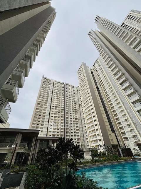 4+ BHK Flat In Standalone Building  For Sale  In Prestige City