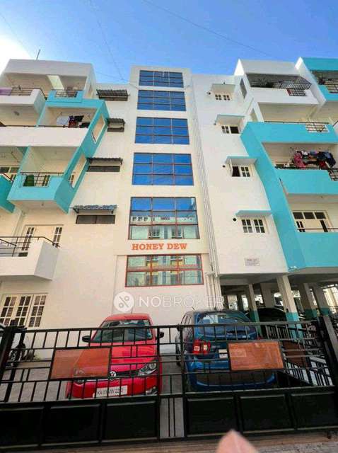 2 BHK Flat In Honey Dew For Sale  In Panduranga Nagar
