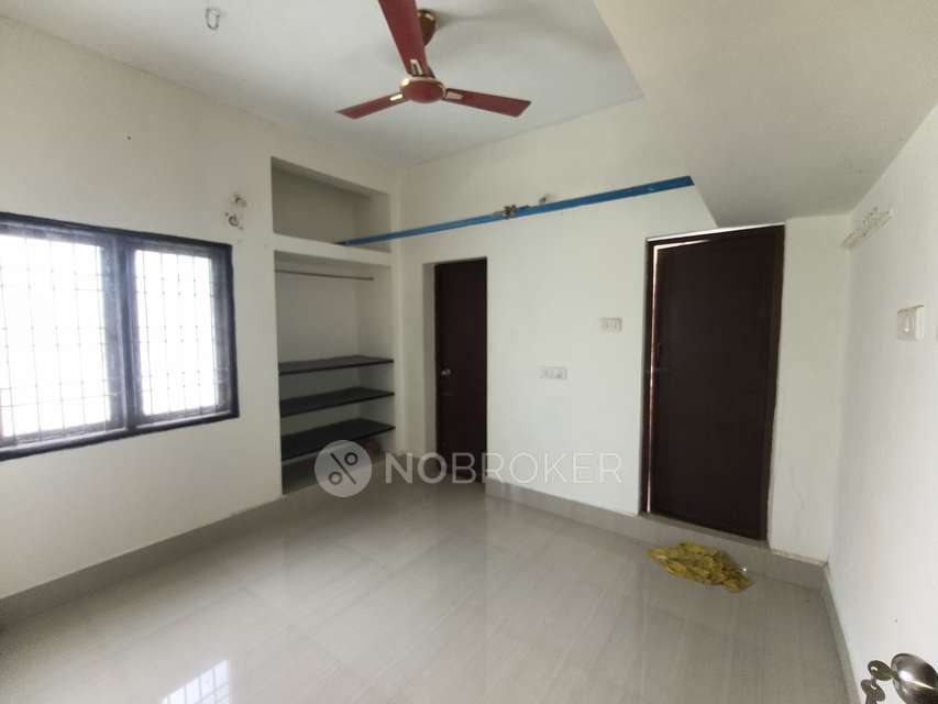 2 BHK Flat In Allipoo For Sale  In Kazhipattur