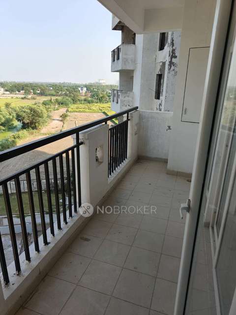2 BHK Flat In Ajnara Panorama For Sale  In Yamuna Expressway