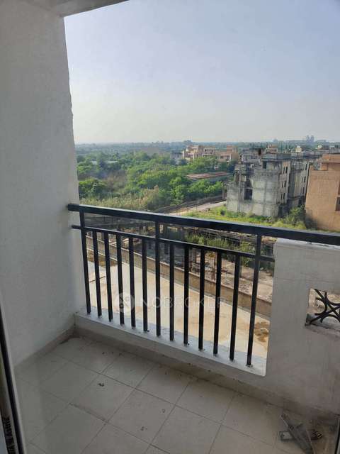 2 BHK Flat In Ajnara Panorama For Sale  In Yamuna Expressway