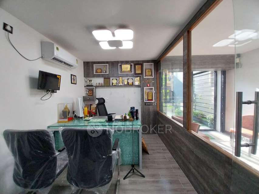 4+ BHK House For Sale  In Hegganahalli