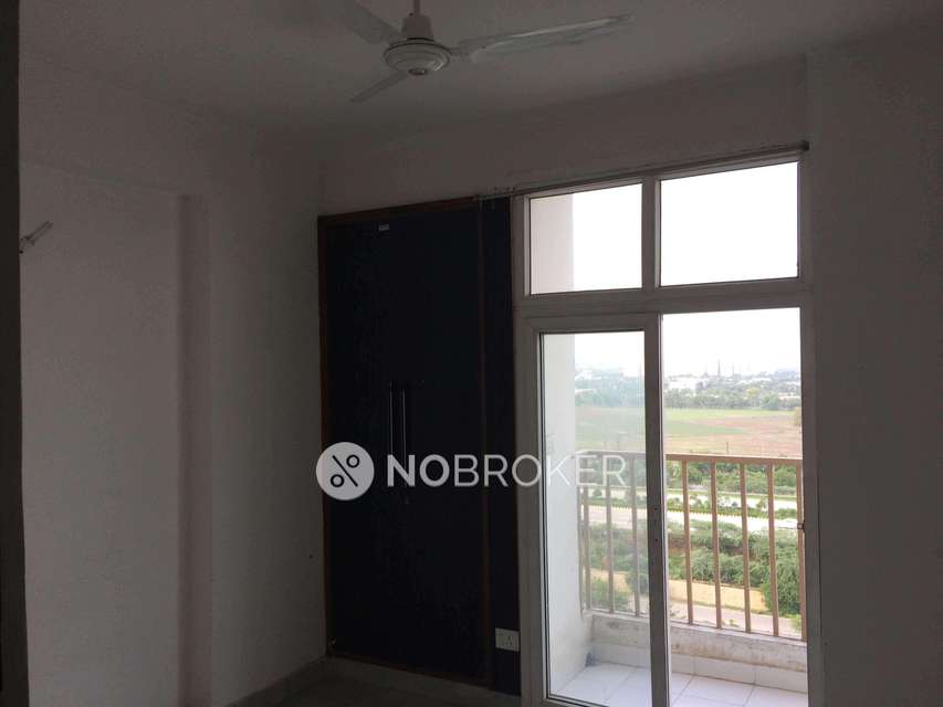 2 BHK Flat In Proview Technocity Apartments For Sale  In Chi V