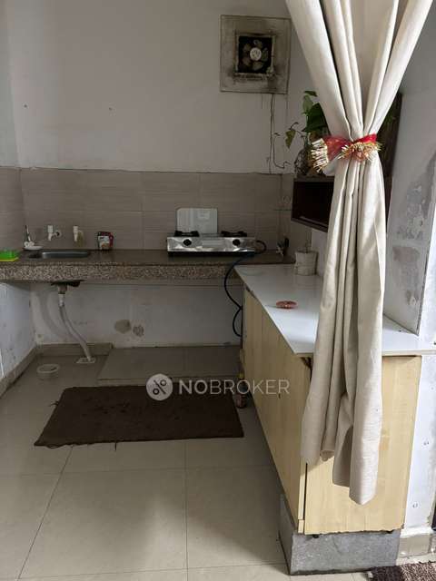 PG for Girls in Sector 105