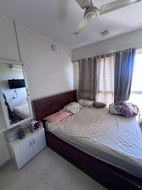 2 BHK Flat In Dosti Oro 67, Kandivali West For Sale  In Dosti Oro 67