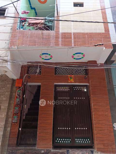 2 BHK Flat For Sale  In Mahavir Enclave