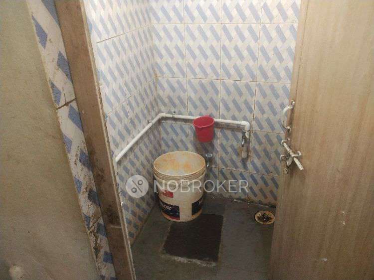 Shared Room for Male In 1 RK  In Karvenagar