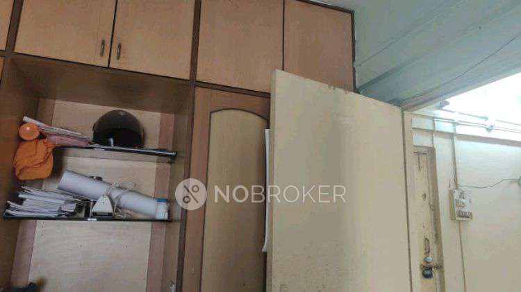 Single Room for Female In 1 BHK  In Manohar Appartment In Gr26+qxh, Londhe Wada, Chaitanya Nagar, Kothrud, Pune, Maharashtra 411038, India