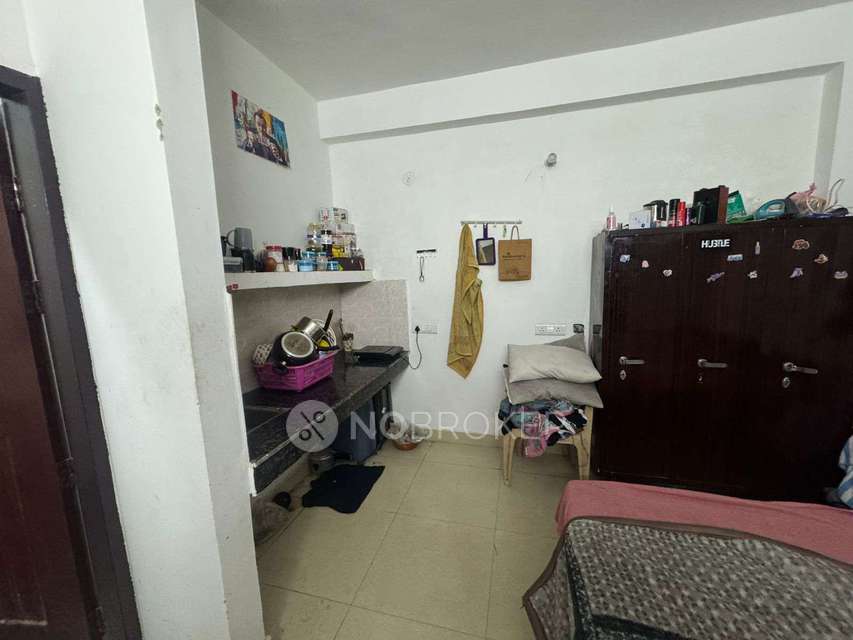 PG for Boys in Sector 45