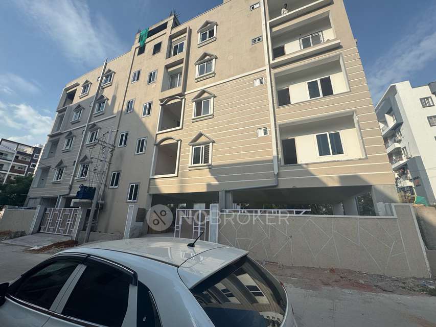 3 BHK Flat In Park Lane Tower For Sale  In Narsingi