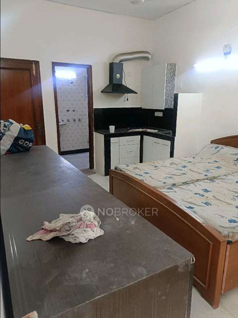 1 RK Flat In Standalone Building  for Rent  In East Of Kailash