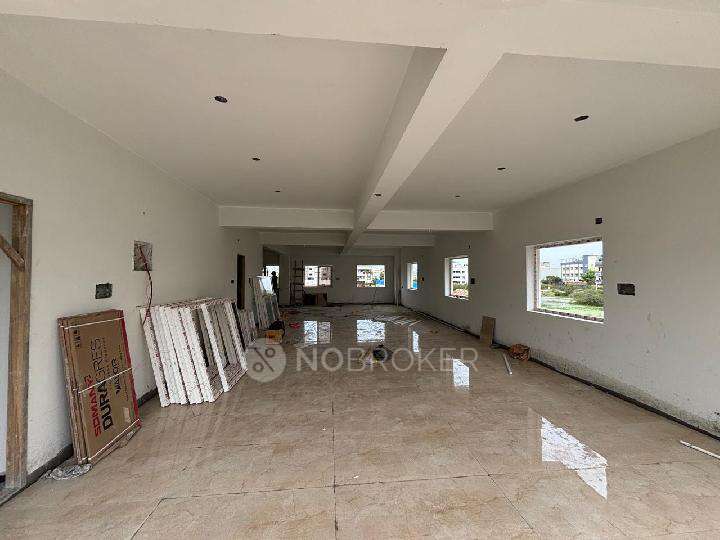 Showroom in Perumbakkam, Chennai for Rent 