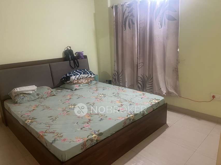 2 BHK Flat In Dsr Crescent For Sale  In Bellandur