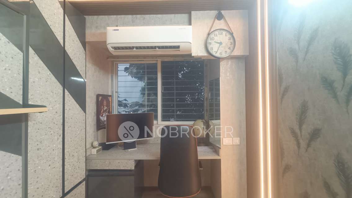 2 BHK Flat In Krishvi Gavakshi For Sale  In Kadubeesanahalli