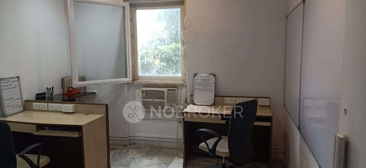 Office Space in Girgaon, Mumbai for Rent 