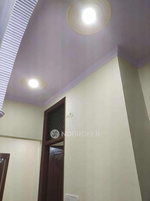 2 BHK Flat In Sb For Sale  In 351, Raja Park, Shakurpur, Delhi, 110034, India