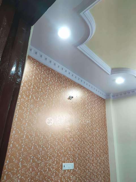 2 BHK Flat In Sb For Sale  In 351, Raja Park, Shakurpur, Delhi, 110034, India