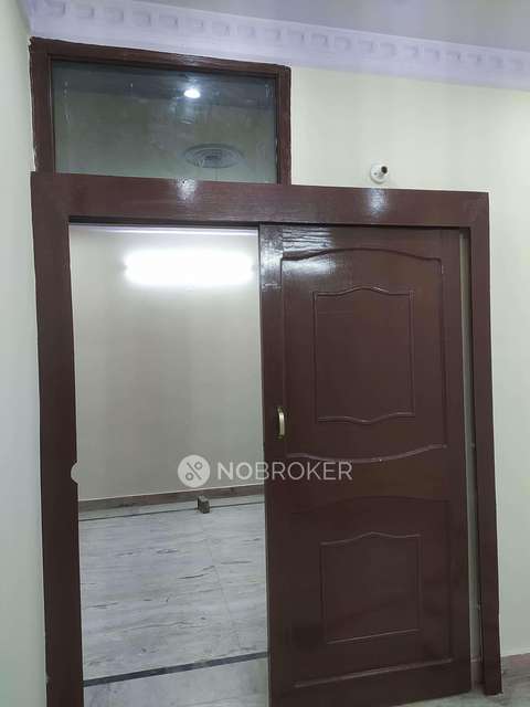 2 BHK Flat In Sb For Sale  In 351, Raja Park, Shakurpur, Delhi, 110034, India