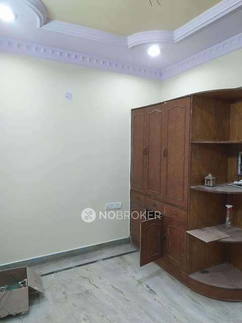 2 BHK Flat In Sb For Sale  In 351, Raja Park, Shakurpur, Delhi, 110034, India