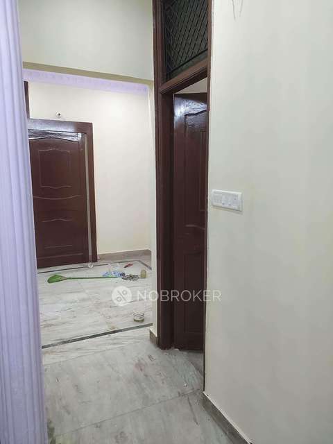 2 BHK Flat In Sb For Sale  In 351, Raja Park, Shakurpur, Delhi, 110034, India