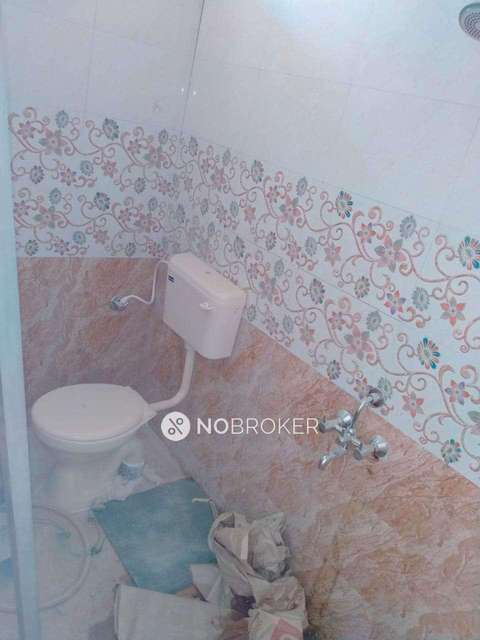 2 BHK Flat In Standalone Buliding For Sale  In Narendra Talkies