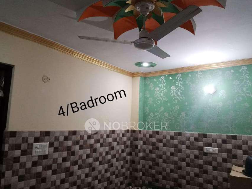 3 BHK Flat For Sale  In Kirari Prem Nagar 
