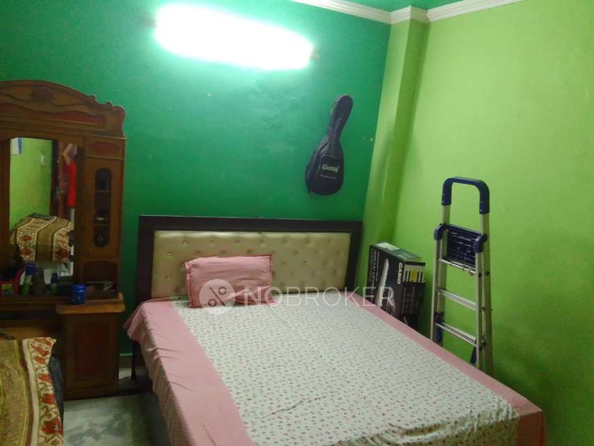 3 BHK Flat For Sale  In Laxmi Nagar