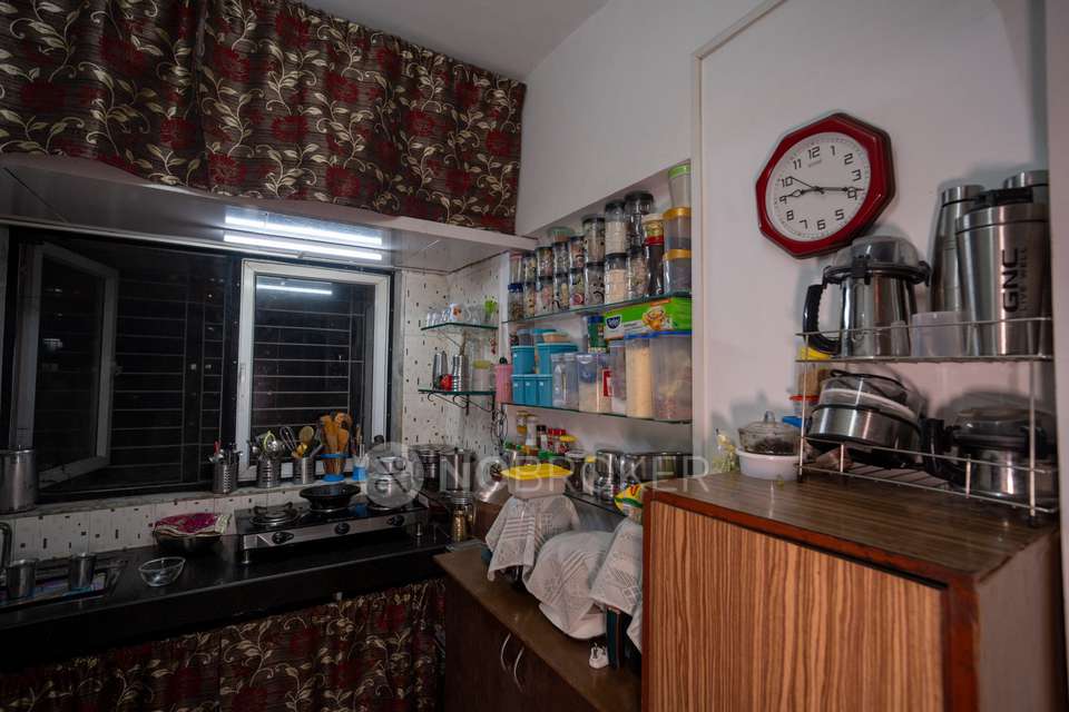 2 BHK Flat In Diamond Isle 2, Goregaon For Sale  In Goregaon