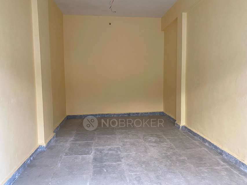 Shop in Ashtavinayak Residency, Mumbai for sale 