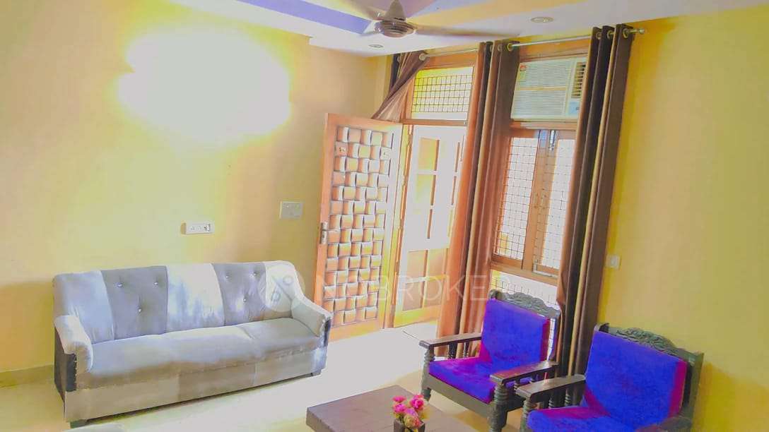 Single Room for Female In 2 BHK  In 1590,subhash Nagar ,block 15 Mayapuri In Kiddies Blooming Buds Preschool